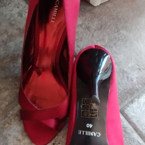 Camille peep toe shoes like new, red burgundy, size 40, 8cm heel