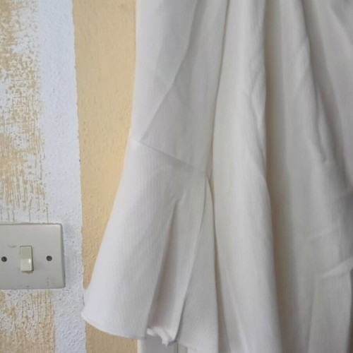 White blouse with open shoulders like new, size XL