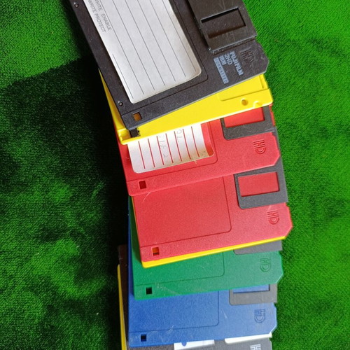 3.5-inch High Density (HD) floppy disks, pack