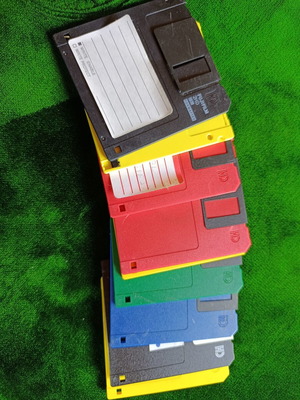 3.5-inch High Density (HD) floppy disks, pack