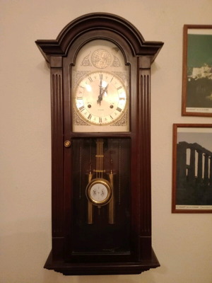 Tempus Fugit wall clock new, analog
