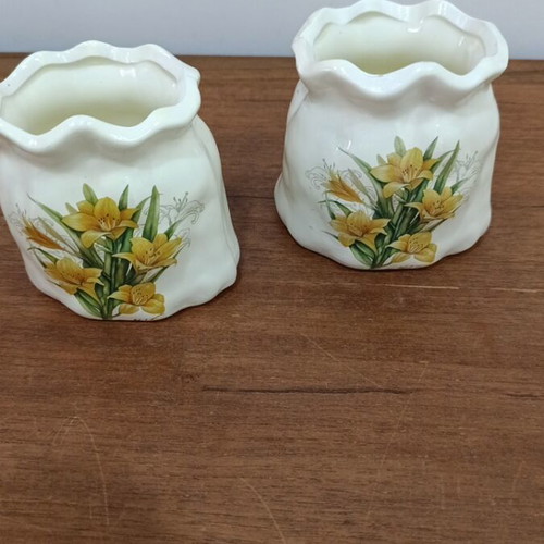 Ceramic flowerpots used, set of two