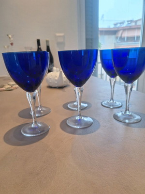 Blue stemmed glasses set of 6 new