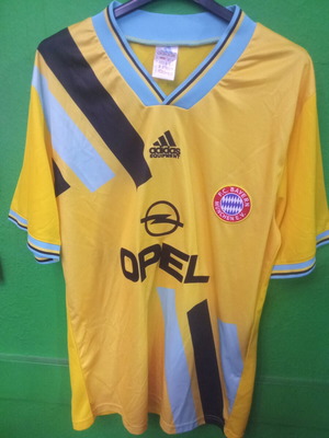 Bayern Munich 90s Jersey like new