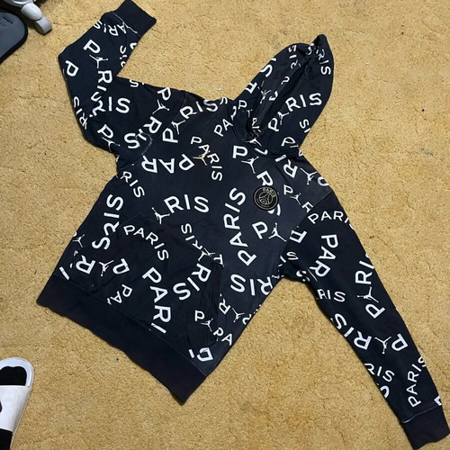 Jordan Nike Paris hoodie like new, black