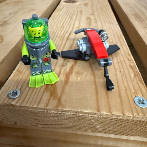 Lego Diver like new, changes expression