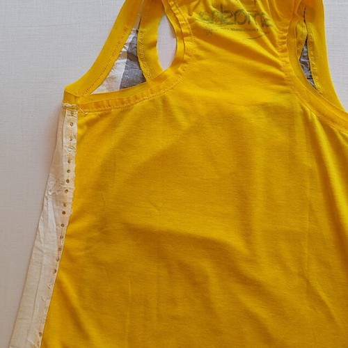 Smash Wear Y2K Tank Top with Graphic Print and Sequins like new, beige and yellow