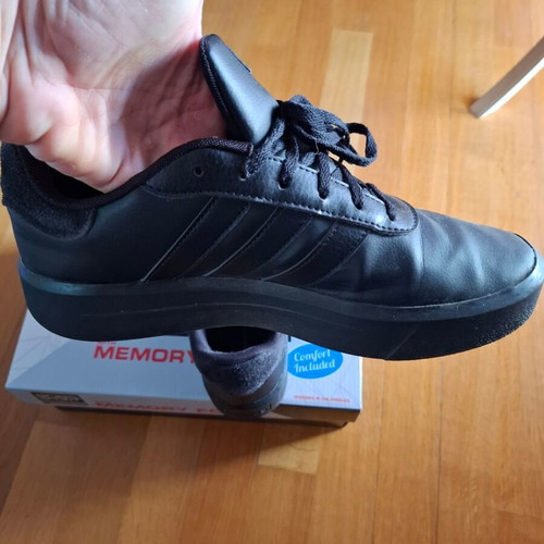 Adidas sneakers black size 40 like new
