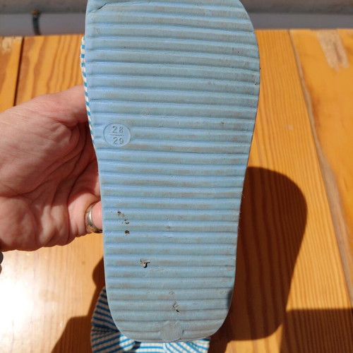Girls' slippers used, size 28-29, blue