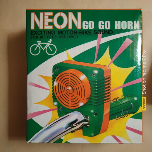 Bicycle horn with motorbike start sound new, no batteries needed