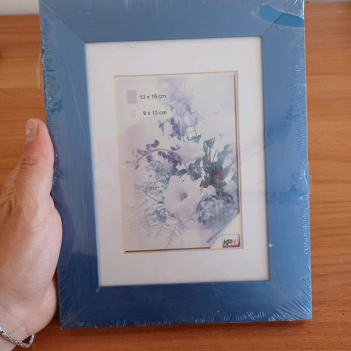 Aluminum photo frame new in packaging