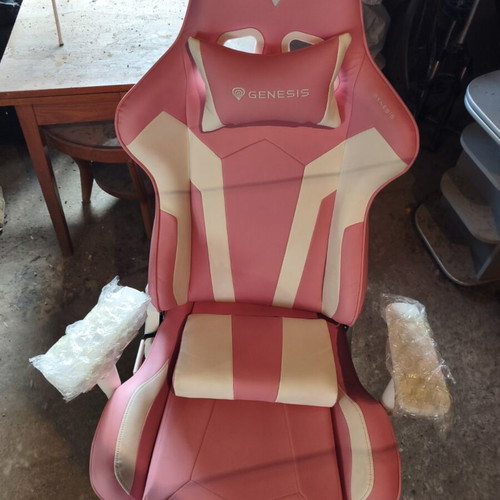 Genesis gaming chair new