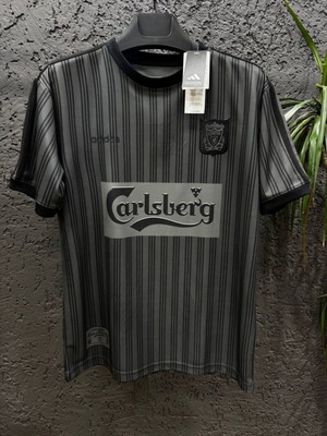 Liverpool Retro 1998 Jersey like new, official replica