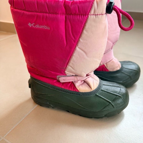 Columbia snow boots used, pink
