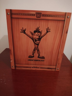 Crash Bandicoot F4F Exclusive Edition PVC фигура 9' като нова, в кутия