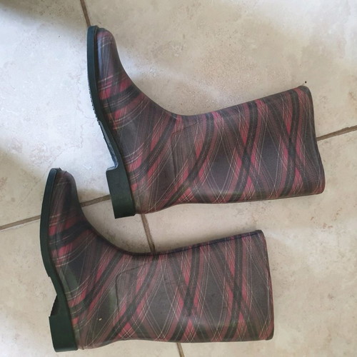 Women's galotses used, size 38, multicolored