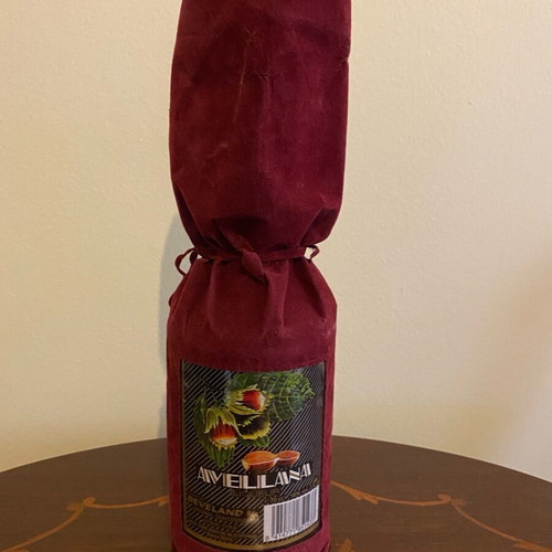 Spanish liqueur old sealed like new with case