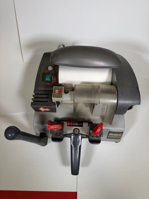 Silca Bravo Professional key cutting machine used