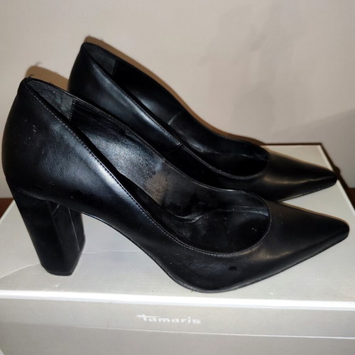 Tamaris black leather pumps like new, size 39