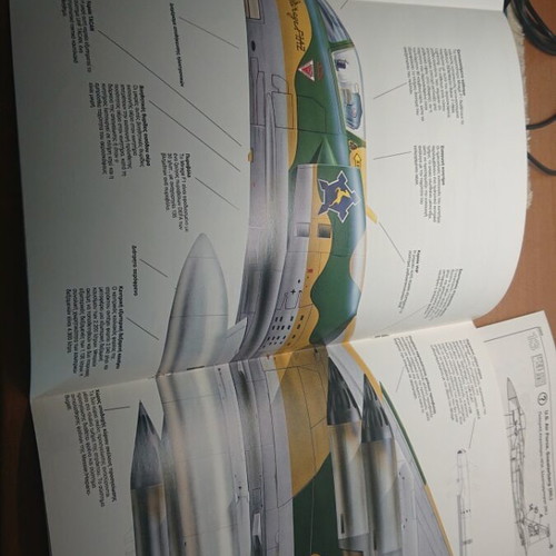 Airplane magazine issues 14 to 19 like new