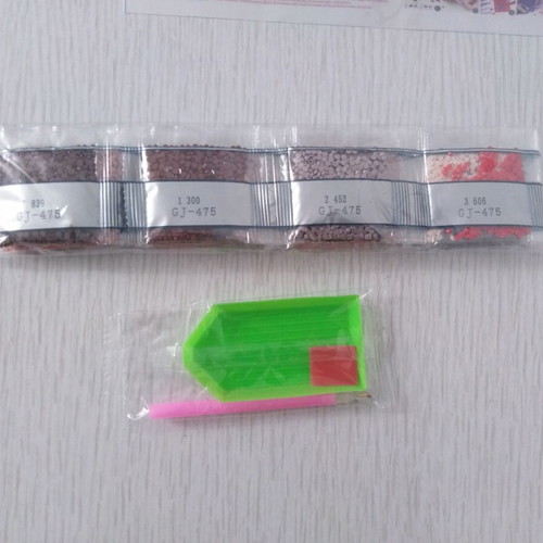 Diamond painting kit 30x40, new with all materials