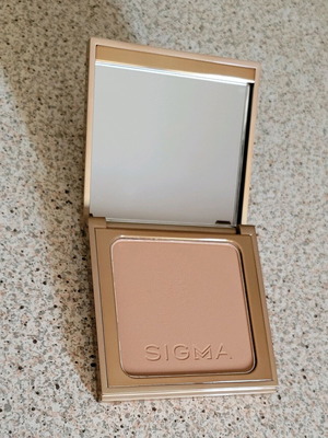 Sigma Matte Bronzer Medium like new
