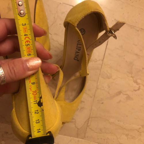 Yellow suede sandals like new, 14cm heel, size 37