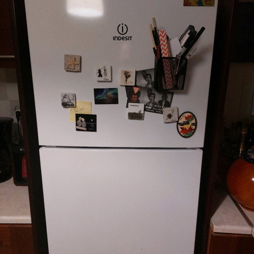 Indesit refrigerator like new, dimensions 60x60x172