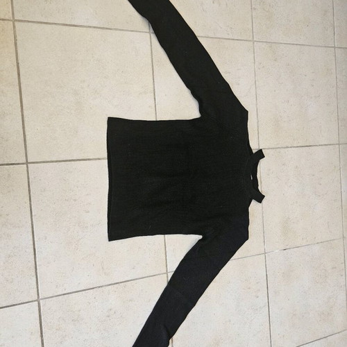 Zara ribbed black top with open shoulders like new, size medium