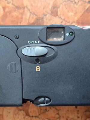 Kodak KE30 EasyLoad35 camera used