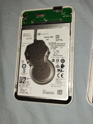 External hard drive 1TB