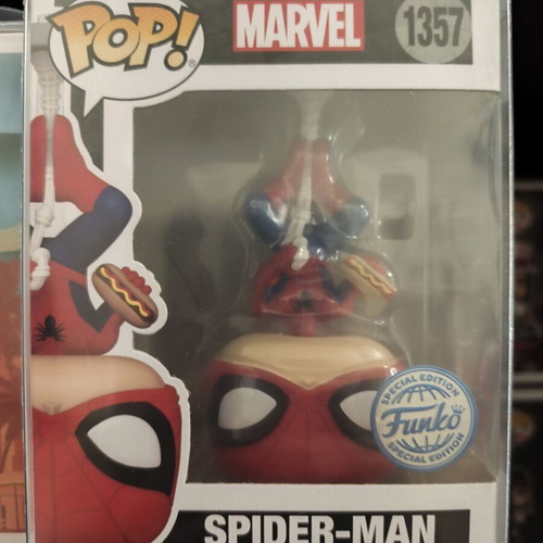 Funko Pop Spiderman 1357 new with protector