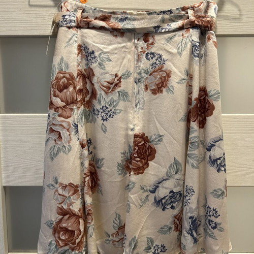 Don Donna women's floral vest and skirt set