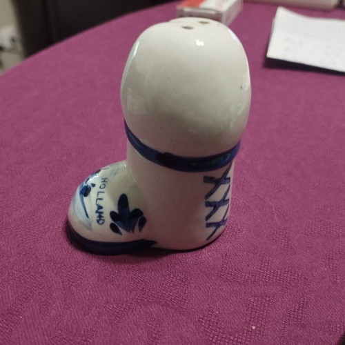 Salt shaker penis phallus new, Dutch porcelain