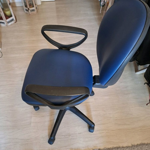 Office chair like new