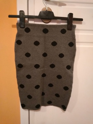 Polka Dot Skirt Gray-Black New, Elastic, Size M