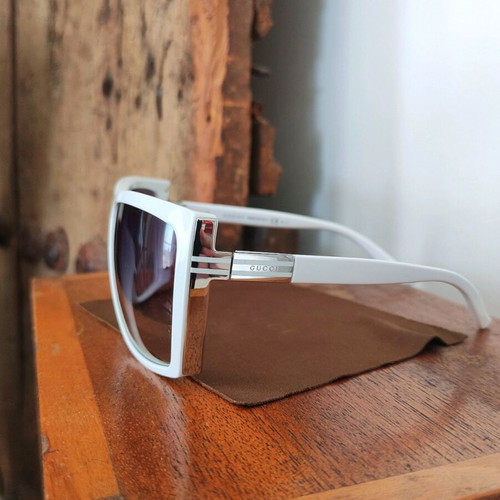 Gucci 3127/6 sunglasses white oversized square frame with gradient lenses like new