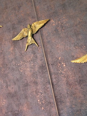 Decorative birds set of 3, like new, gold color