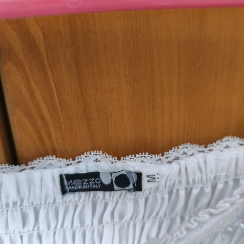 Mezzo satin white top like new, size M