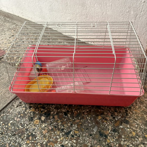 Rabbit cage like new with some accessories