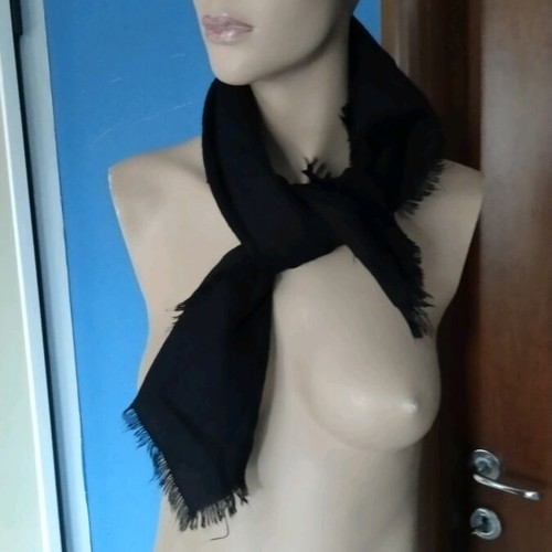 Unisex scarf like new, black