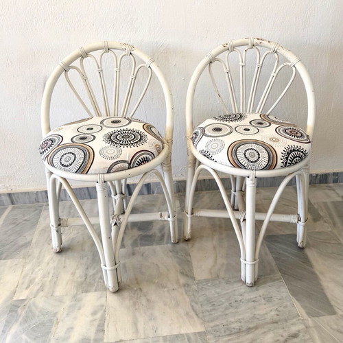 Bamboo outdoor furniture set used, white, 1 table, 1 loveseat, 2 chairs