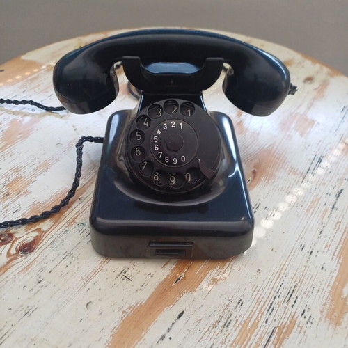 Siemens vintage bakelite telephone model Fg tist 277d used