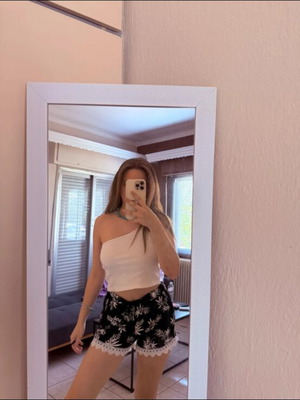 Summer black and white shorts with lace trim like new