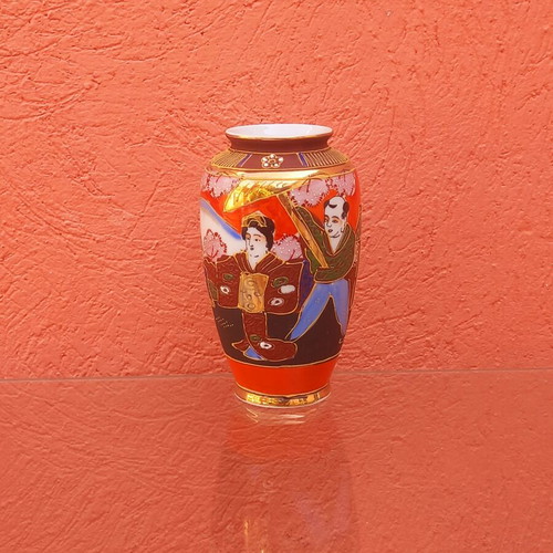Small Japanese vase