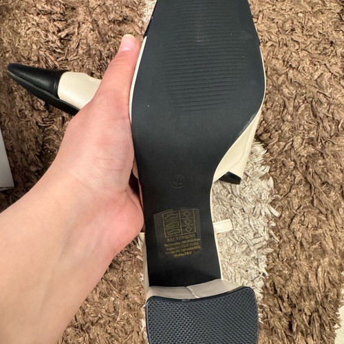 Women’s platform sandals new, size 40, black and beige