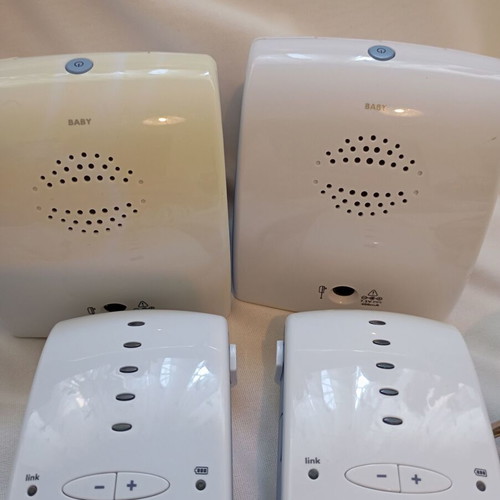 Philips Avent DECT SCD510 baby monitor used for parts or repair