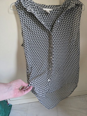 H&M women's shirt black and white like new XS