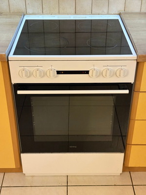 Korting kitchen stove with ceramic hobs and oven, 60cm