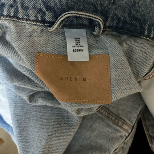 H&M denim jacket like new, size M, blue